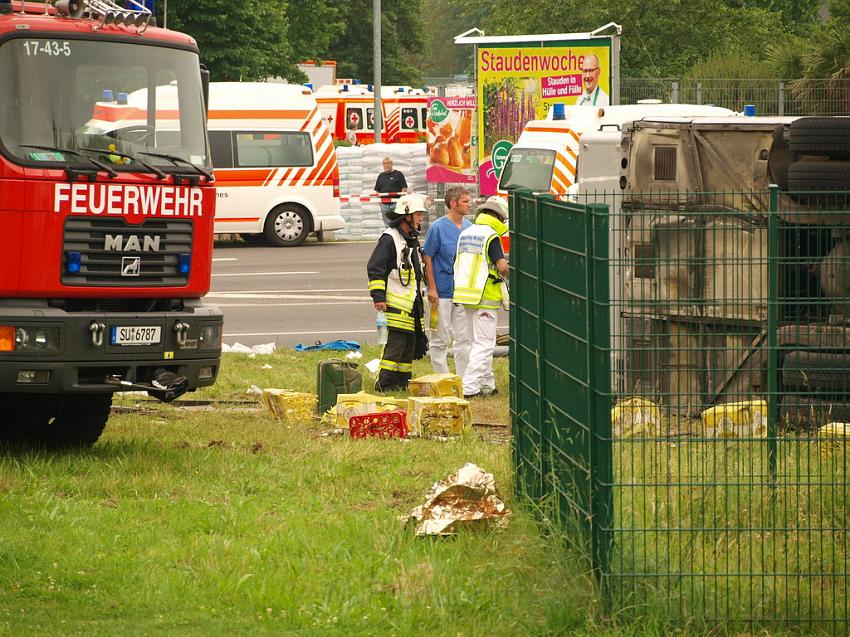 Schwerer Unfall mit Reisebus Lohmar Donrather Dreieck P225.JPG